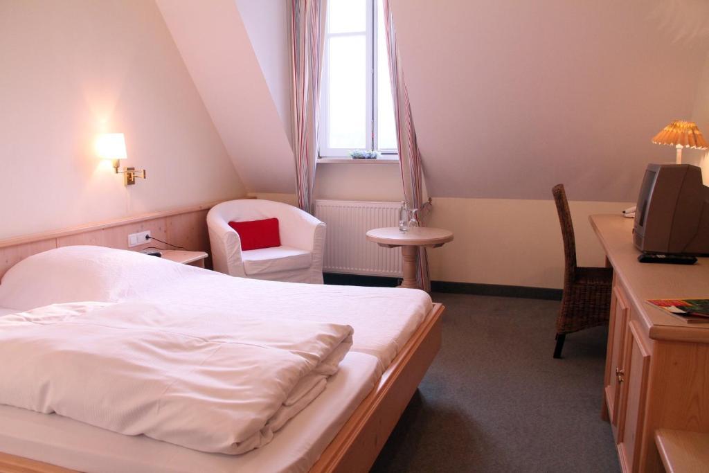 Landgasthof Gut Deutenhof Hotel Bad Abbach Kamer foto